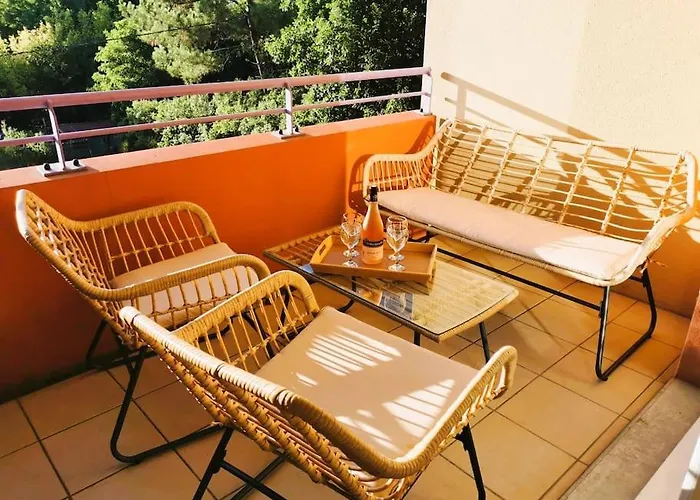 Casteljaloux Appartement 2 Chambres Balcon Parking Residence Calme